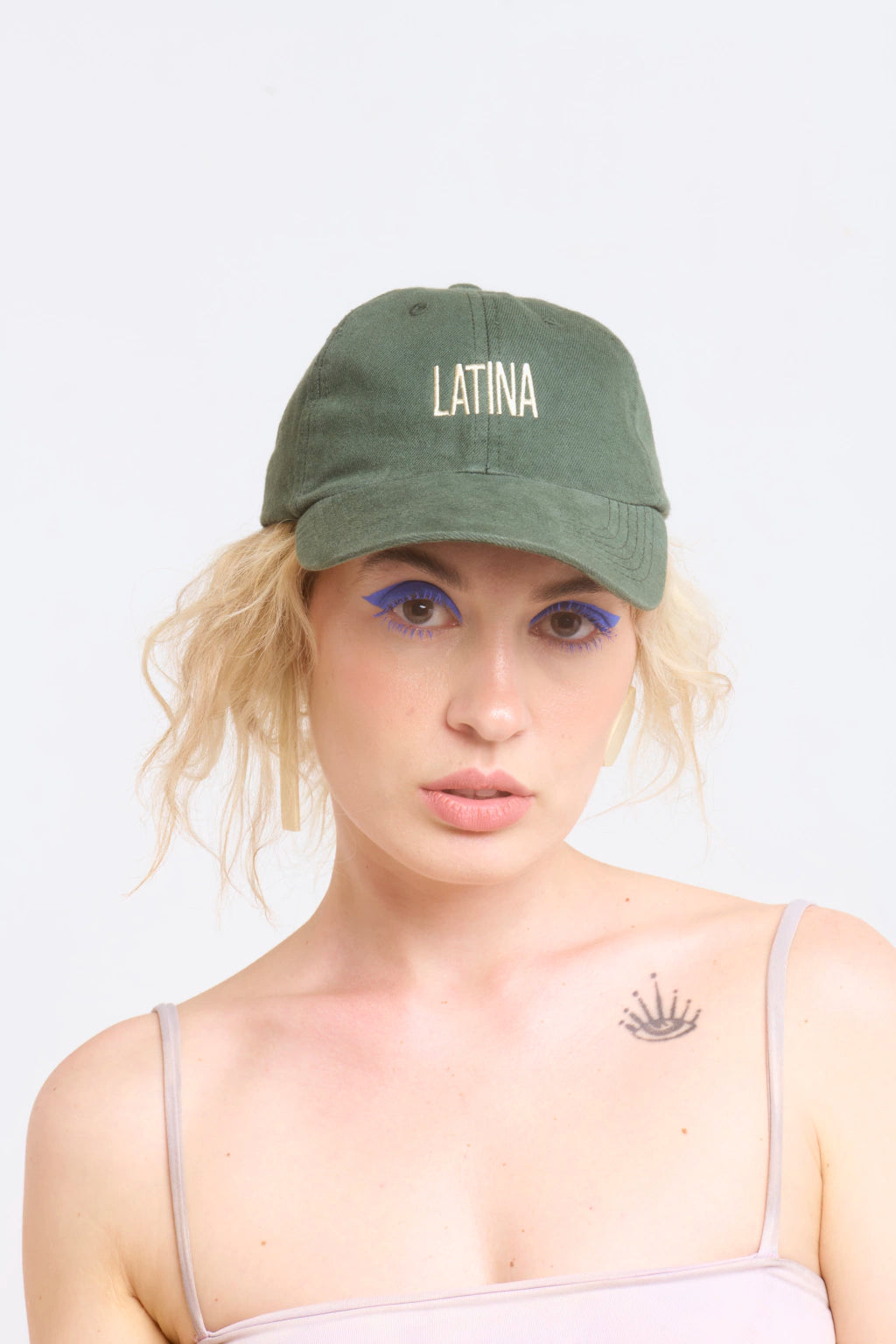 Cap "Latina"